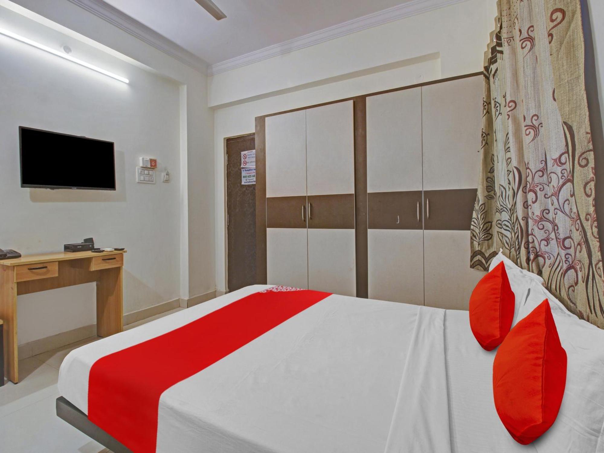 Hotel O Svr Silver Key Lingampalli Exterior foto