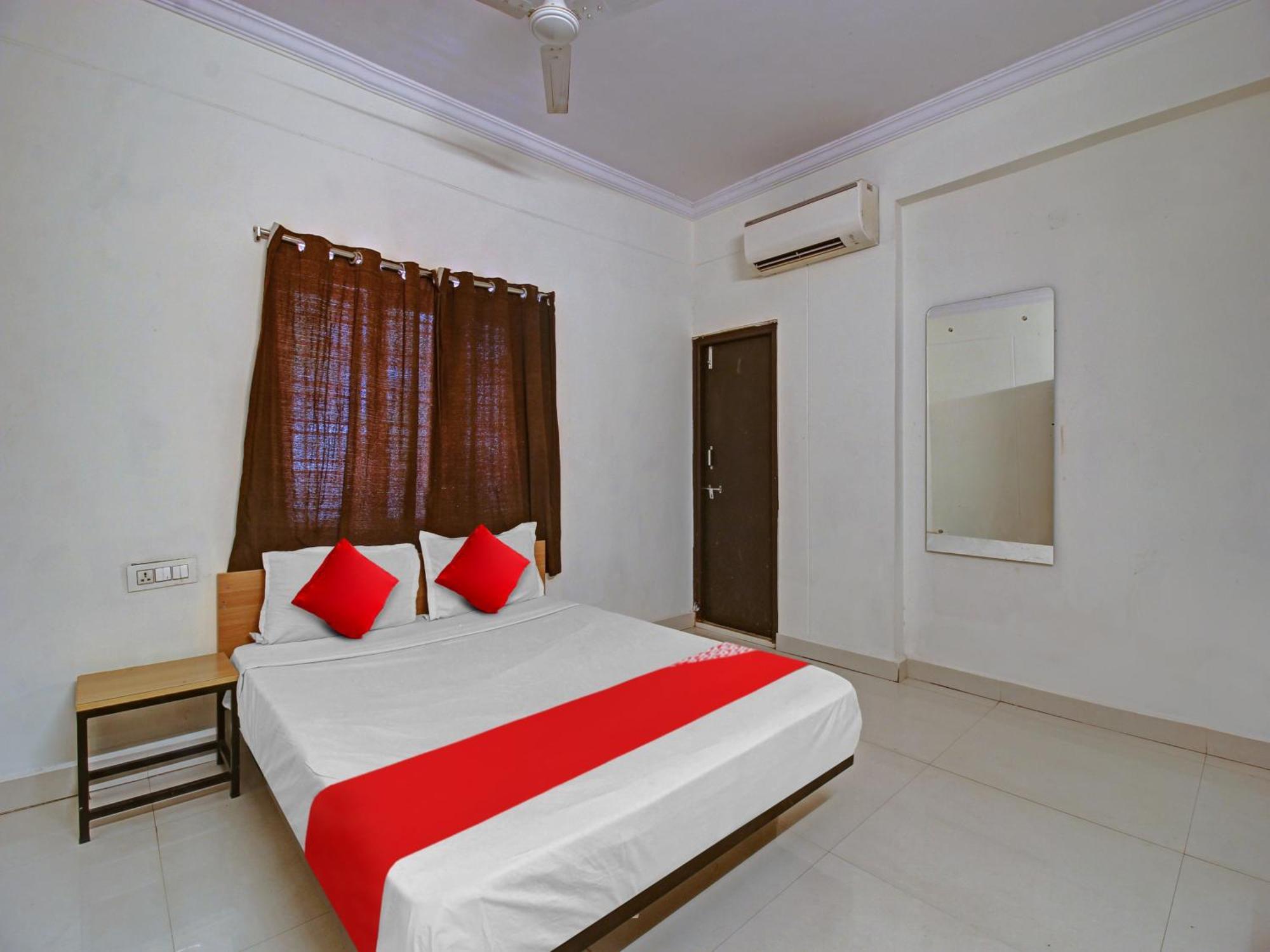 Hotel O Svr Silver Key Lingampalli Exterior foto