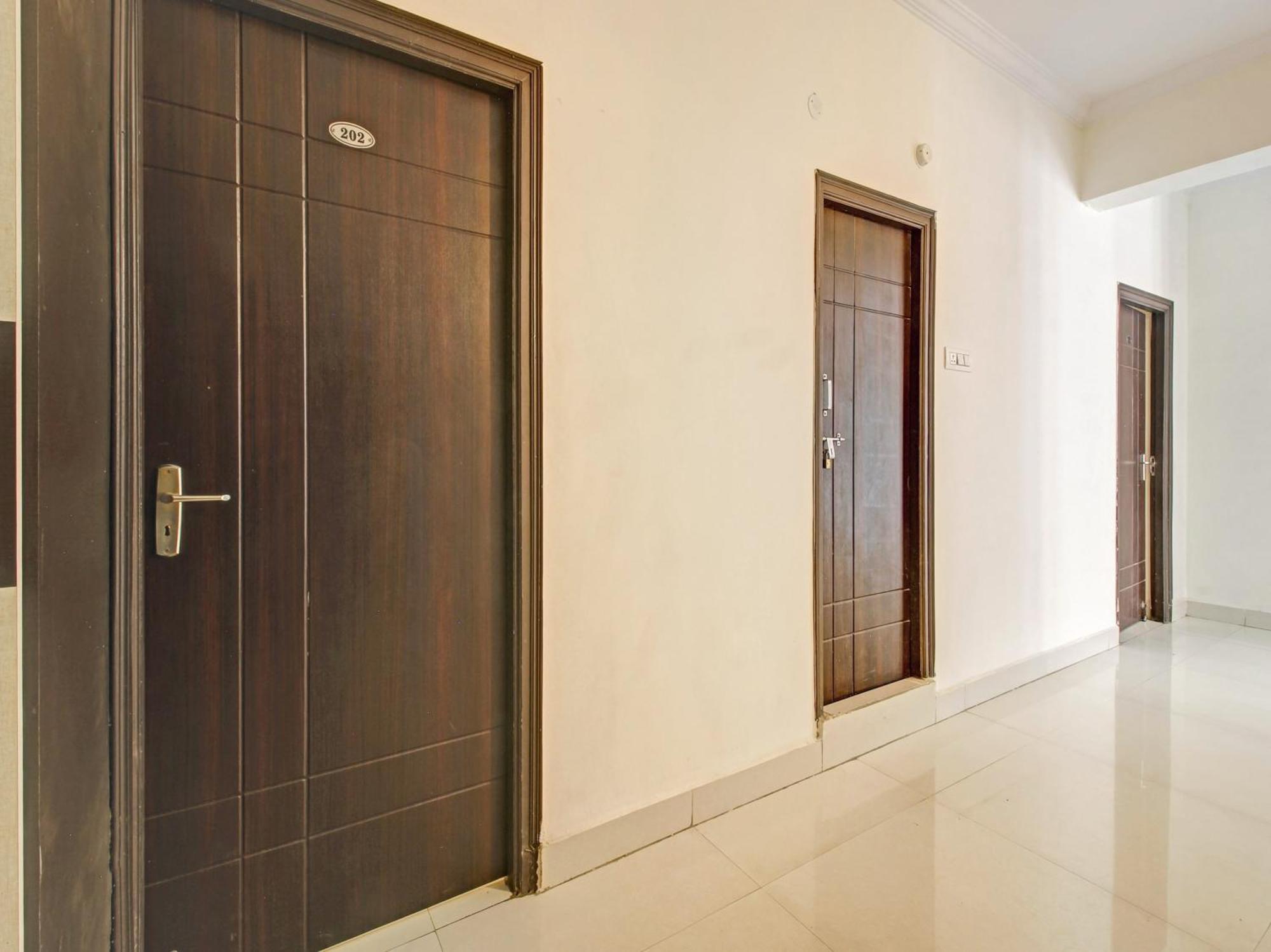 Hotel O Svr Silver Key Lingampalli Exterior foto