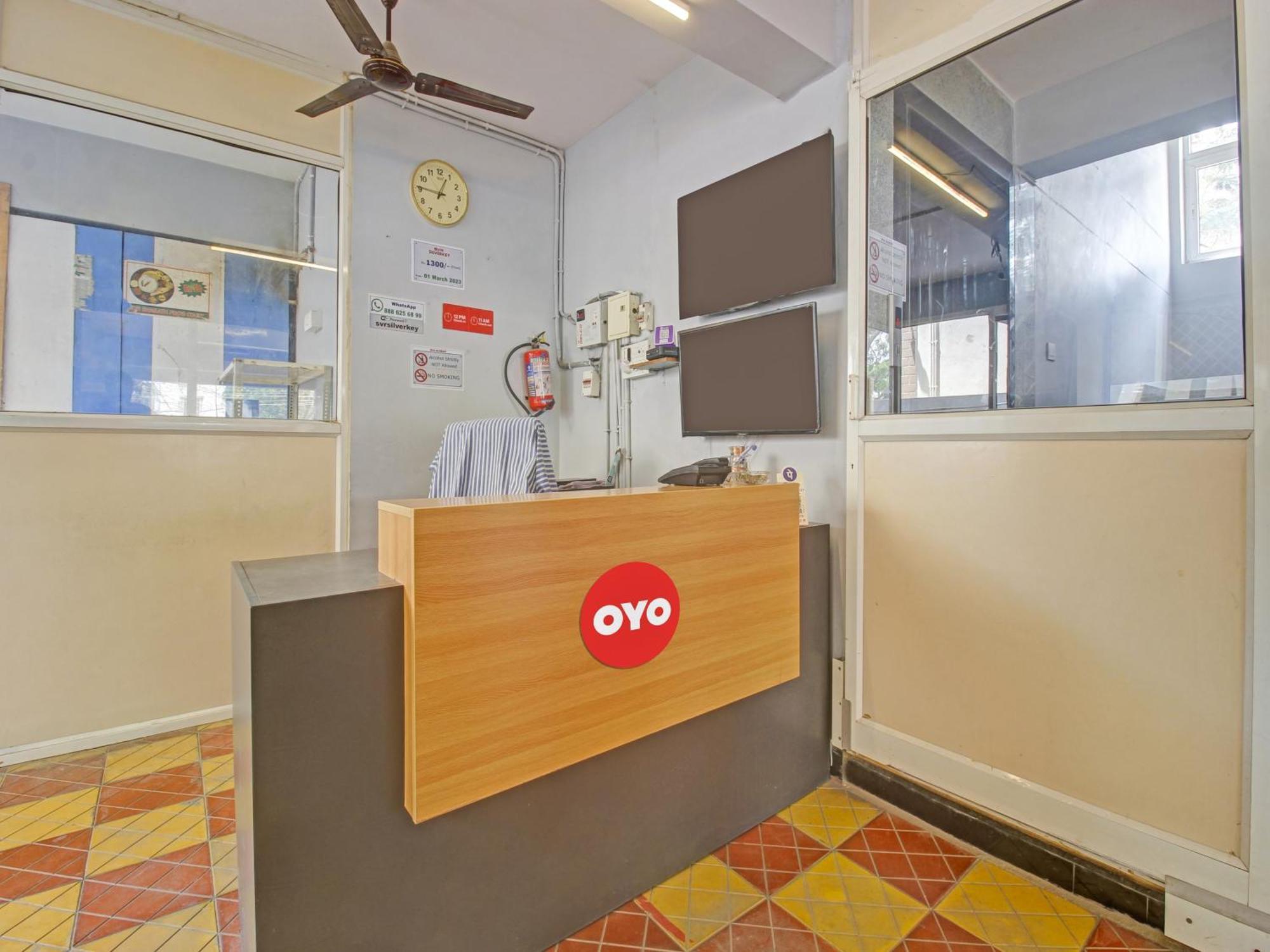 Hotel O Svr Silver Key Lingampalli Exterior foto